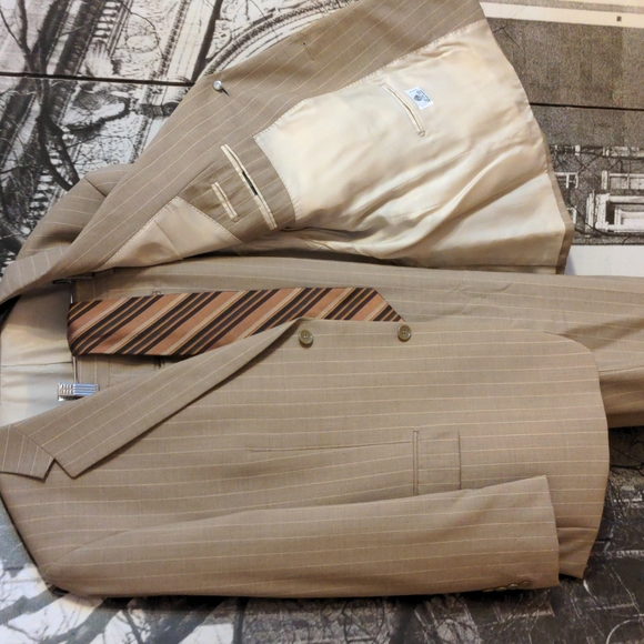 Tan pin-strip suit, jacket size 46 and waist size 32. - Picture 2 of 4